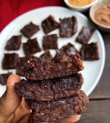 5 ingredient brownies on a white plate