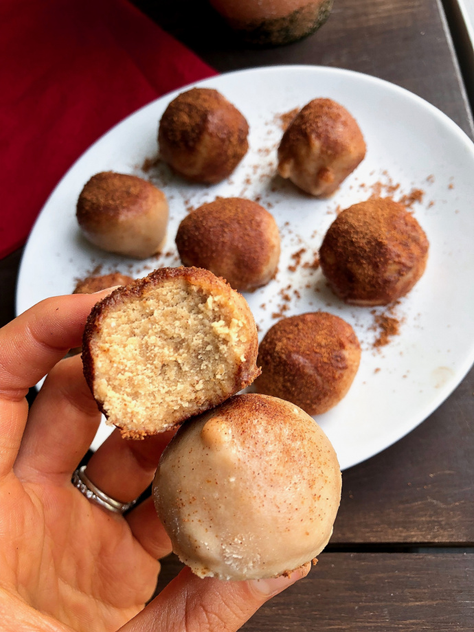 snickerdoodle no bake donut holes that are paleo, gluten free, and healthy