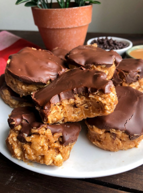 PB Chocolate Oatmeal Cups