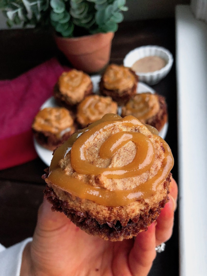 paleo, gluten free cinnamon roll muffins with an easy swirled icing on top.