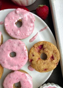 Strawberry Donuts {paleo, gluten free, healthy}