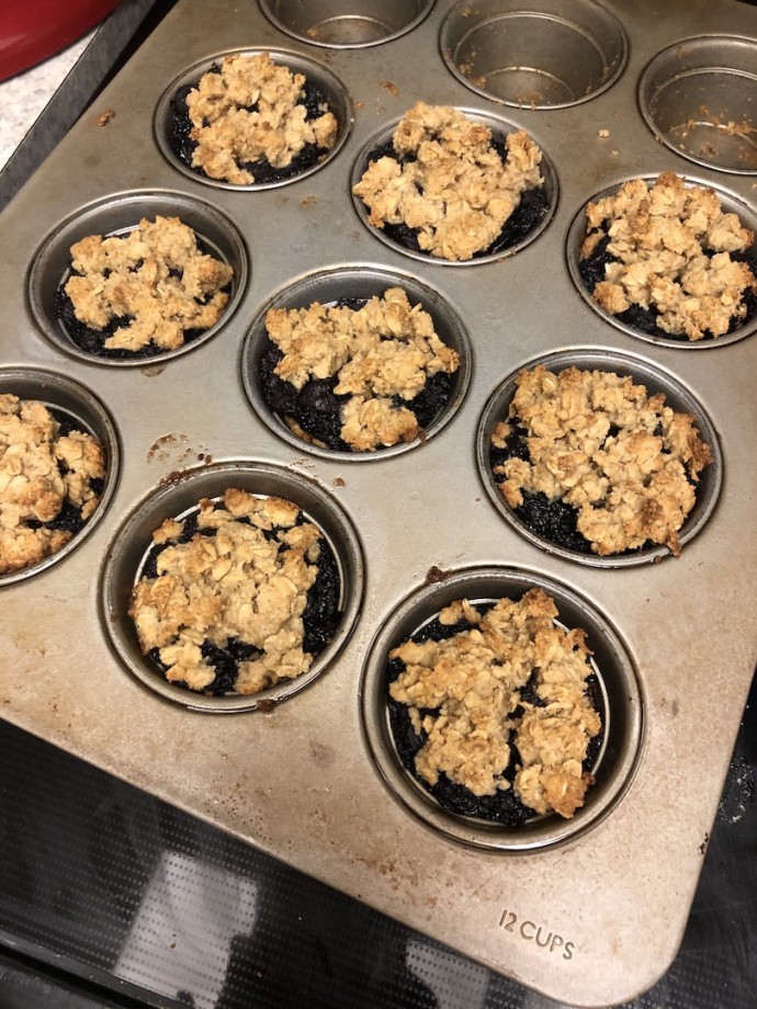 Blueberry Crumble Muffins {vegan, gluten free, healthy}