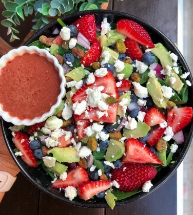 Strawberry Balsamic Vinaigrette (vegan, gf, paleo)