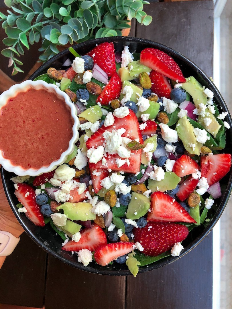 Strawberry Balsamic Vinaigrette (vegan, gf, paleo)