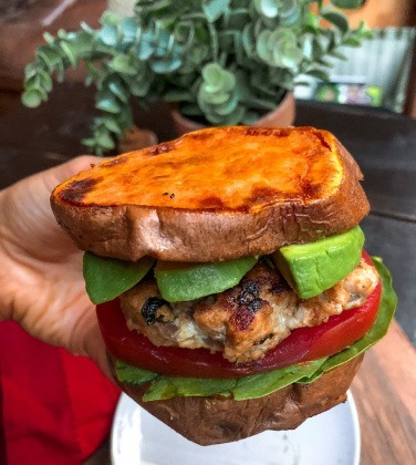 Chicken Fajita Burgers (paleo, gluten free, whole30)