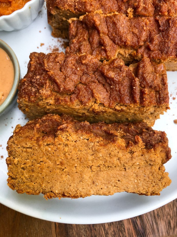 Healthy Pumpkin Bread (paleo, gluten free)