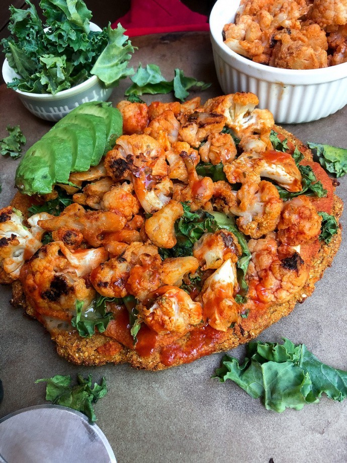 Buffalo Cauliflower Pizza (gluten free, vegan)