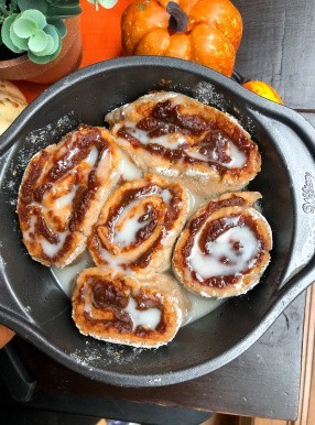 Pumpkin Cinnamon Rolls (vegan and gluten free)