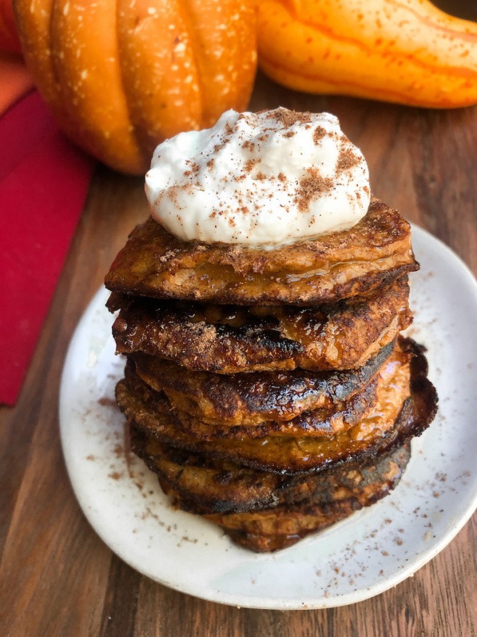 4 Ingredient Pumpkinn Pancakes (paleo, gluten free, healthy) 