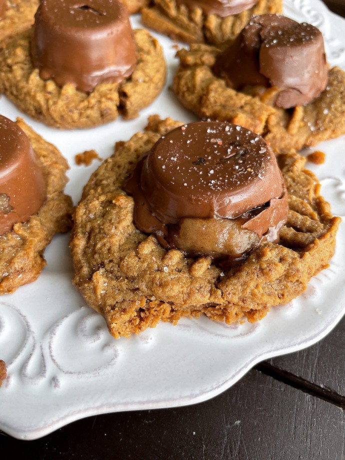 Salted Caramel Cup Cookies (paleo, gluten free) 