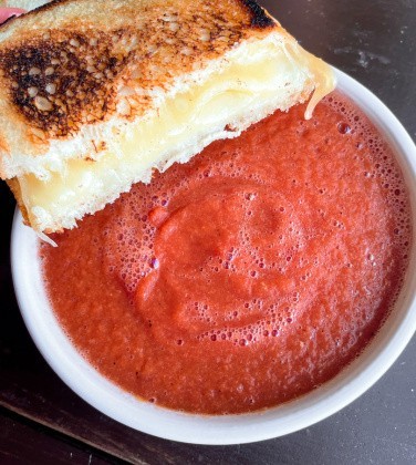 Easy Vegan Tomato Soup