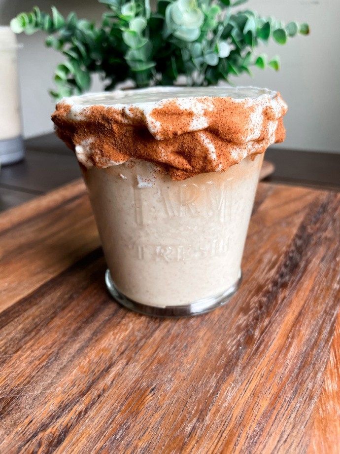 Vegan Cinnamon Roll Smoothie (healthy, gluten free