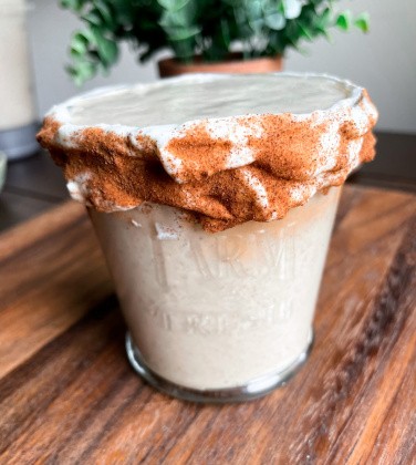 Vegan Cinnamon Roll Smoothie (healthy, gluten free