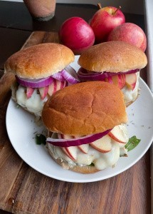 Apple Turkey Burgers (15 minute meals, easy dinner)