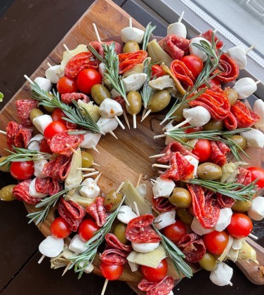 Holiday Wreath Charcuterie Board