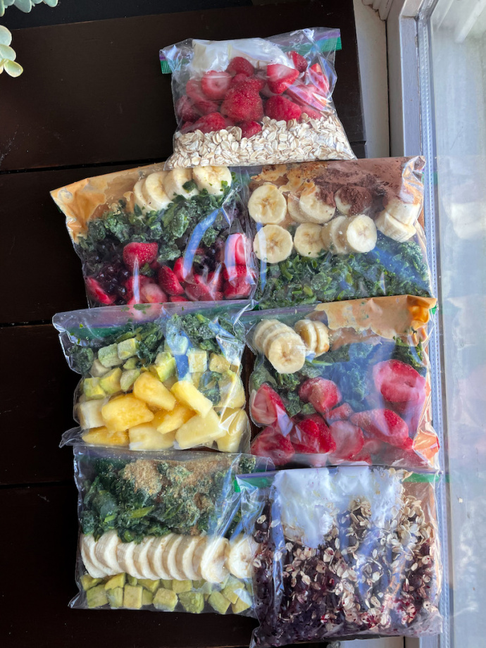 Morning Meal Prep: Make Your Own Smoothie Packs!